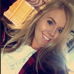 Meet your Posher, Lainey